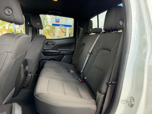 Summit White 2023 Chevrolet Colorado Trail Boss