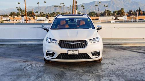 2026 Chrysler Pacifica L