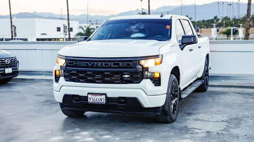 2022 Chevrolet Silverado 1500 Custom