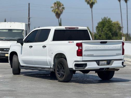 2022 Chevrolet Silverado 1500 Custom