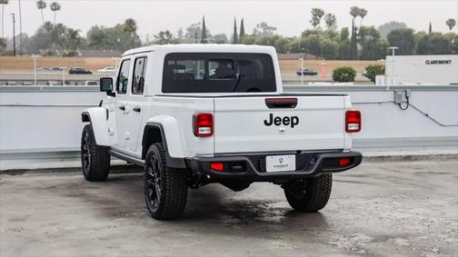 2025 Jeep Gladiator Nighthawk