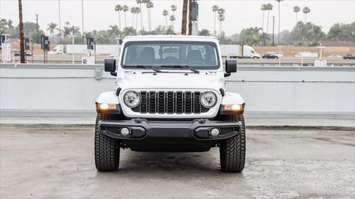 2025 Jeep Gladiator Nighthawk