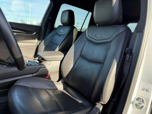 2023 Cadillac XT6 Premium Luxury AWD