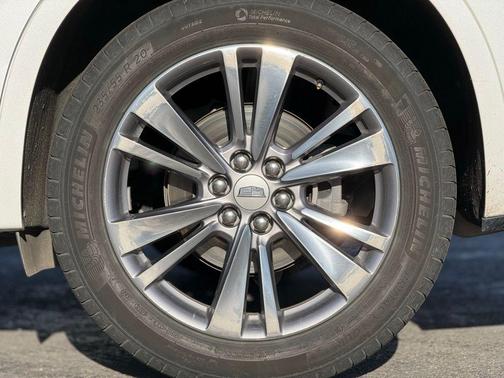 2023 Cadillac XT6 Premium Luxury AWD