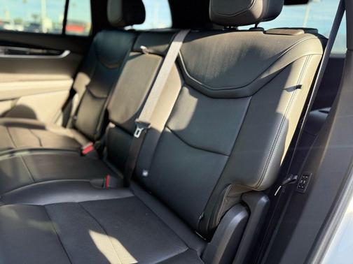 2023 Cadillac XT6 Premium Luxury AWD