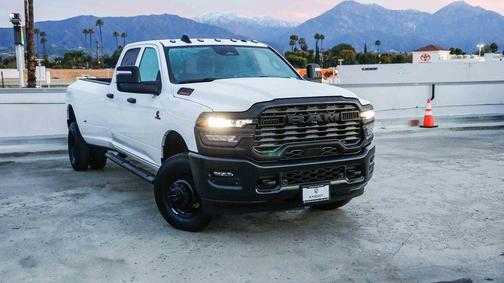 2026 RAM 3500 Tradesman Crew Cab 4x4 8' Box