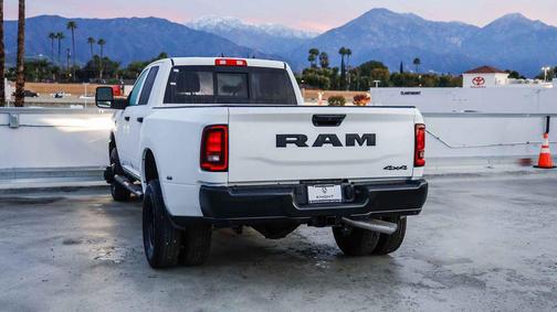 2026 RAM 3500 Tradesman Crew Cab 4x4 8' Box
