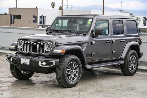 2026 Jeep Wrangler 4-Door Sahara 4x4
