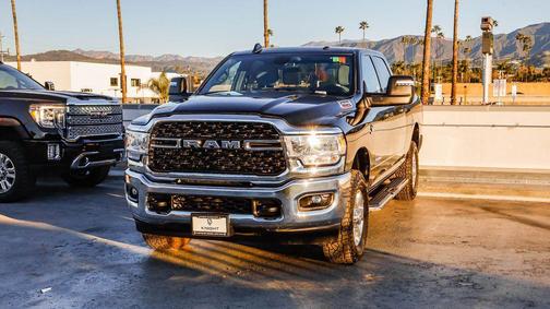 2024 RAM 2500 Big Horn Crew Cab 4x4 6'4' Box