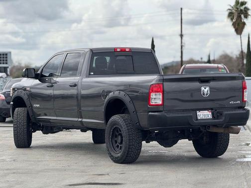 2020 RAM 2500 Tradesman Crew Cab 4x4 8' Box