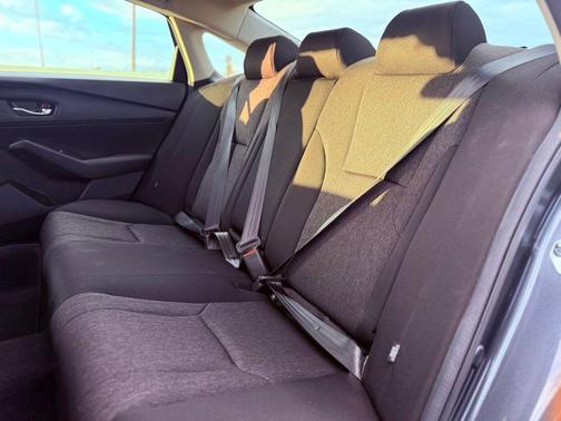 2025 Honda Accord LX 1.5T