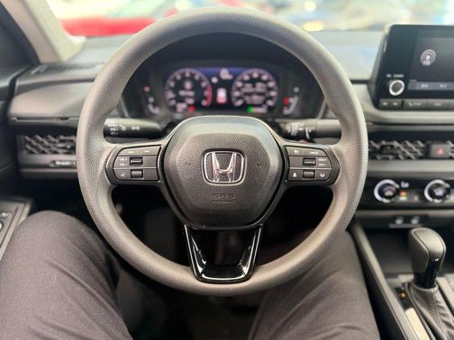 2025 Honda Accord LX 1.5T