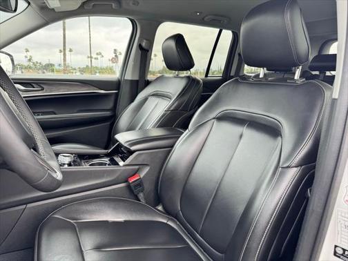 2023 Jeep Grand Cherokee Limited X