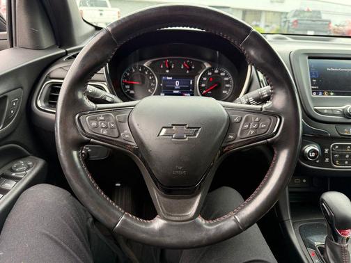 Mosaic Black Metallic 2022 Chevrolet Equinox FWD RS