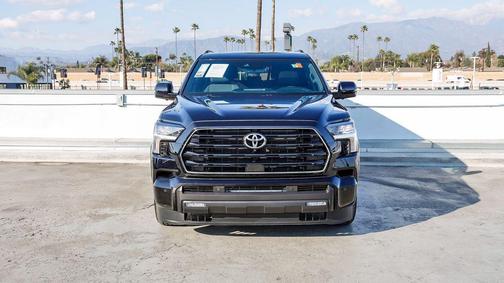 2025 Toyota Sequoia SR5
