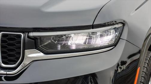 2023 Jeep Grand Cherokee Laredo