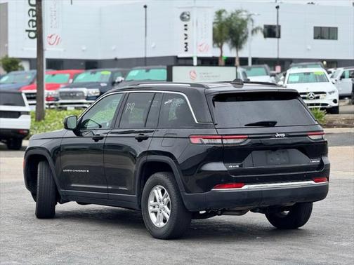 2023 Jeep Grand Cherokee Laredo