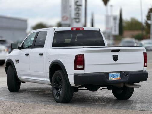 2024 RAM 1500 Classic Warlock Crew Cab 4x2 5'7' Box