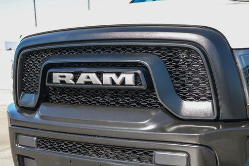 2024 RAM 1500 Classic Warlock Crew Cab 4x2 5'7' Box