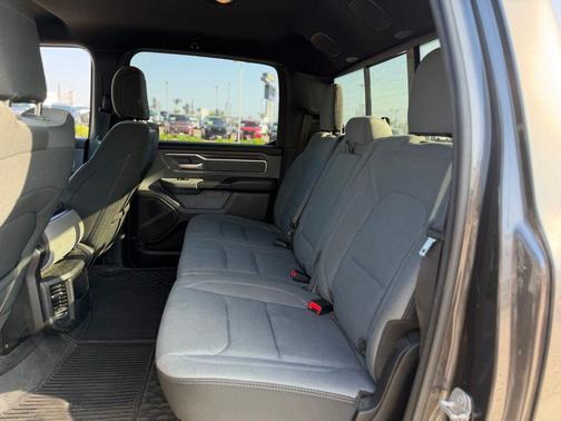 Granite Crystal Metallic Clearcoat 2021 RAM 1500 Big Horn/Lone Star