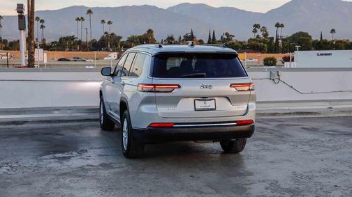 2023 Jeep Grand Cherokee L Laredo