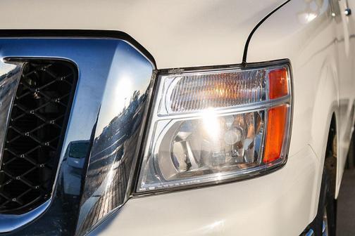 2016 Nissan NV Passenger NV3500 HD S V8