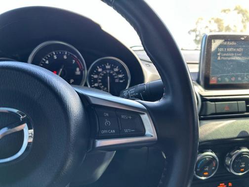 2016 Mazda MX-5 Miata Grand Touring