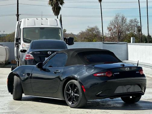 2016 Mazda MX-5 Miata Grand Touring