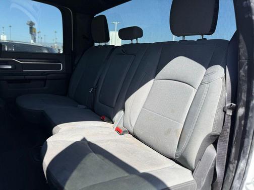 2023 RAM 2500 Big Horn Crew Cab 4x4 6'4' Box