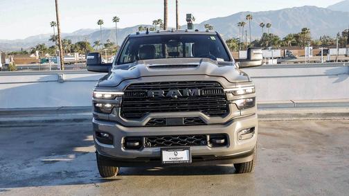 Ceramic Gray Clearcoat 2026 RAM 3500 Laramie Crew Cab 4x4 8' Box