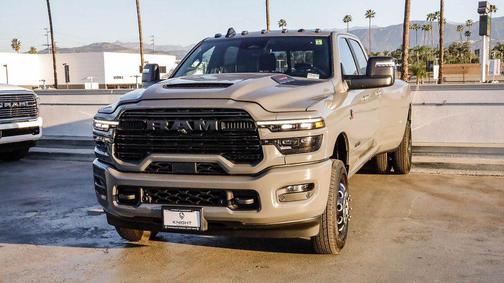 Ceramic Gray Clearcoat 2026 RAM 3500 Laramie Crew Cab 4x4 8' Box