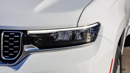 2022 Jeep Grand Cherokee Summit