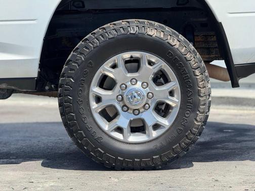 2024 RAM 2500 Laramie Crew Cab 4x4 6'4' Box