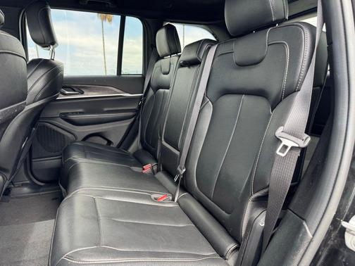 2024 Jeep Grand Cherokee Limited X