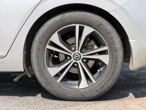 Brilliant Silver Metallic 2020 Nissan Sentra SV