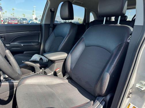 2024 Mitsubishi Outlander Sport SE