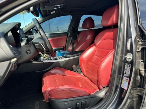 2021 Kia Stinger GT2