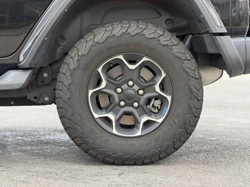 Black Clearcoat 2023 Jeep Wrangler 4xe Rubicon