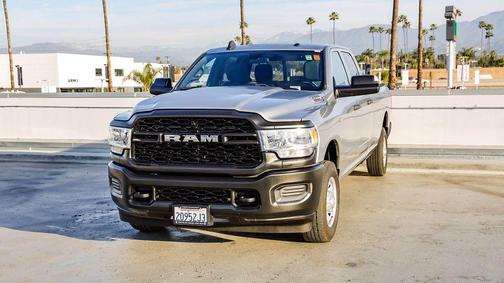 2022 RAM 2500 Tradesman Crew Cab 4x2 8' Box