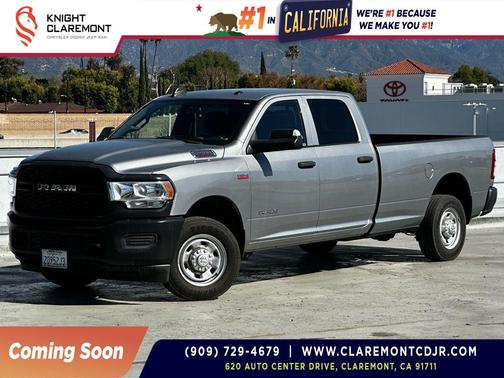 2022 RAM 2500 Tradesman Crew Cab 4x2 8' Box