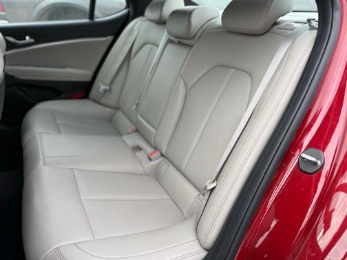 2023 Genesis G70 2.0T AWD