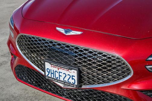 2023 Genesis G70 2.0T AWD