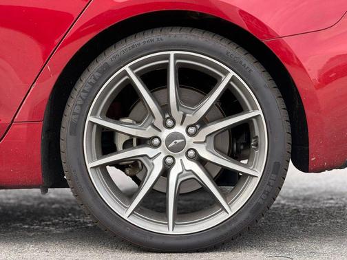 2023 Genesis G70 2.0T AWD