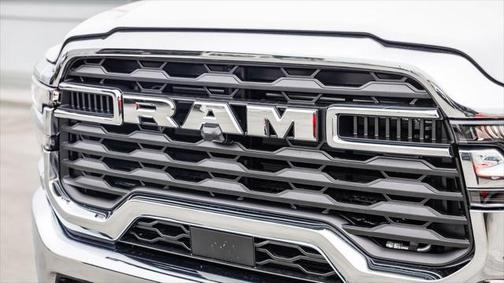2025 RAM 2500 Tradesman Crew Cab 4x4 6'4' Box
