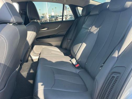 2023 Toyota Mirai Base