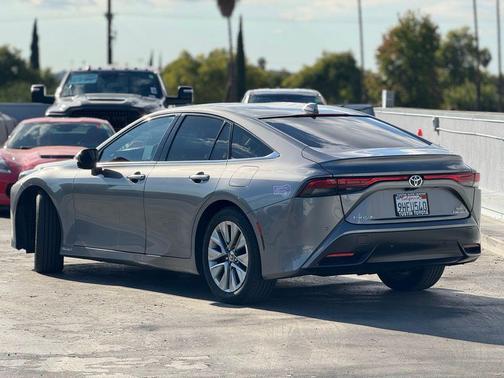 2023 Toyota Mirai Base