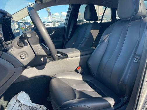 2023 Toyota Mirai Base