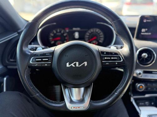 2022 Kia Stinger GT2