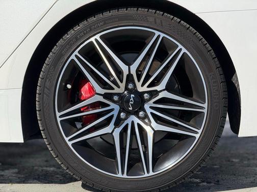 2022 Kia Stinger GT2