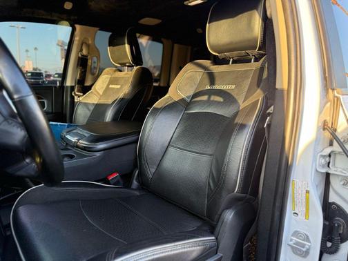 2022 RAM 2500 Laramie Crew Cab 4x4 6'4' Box